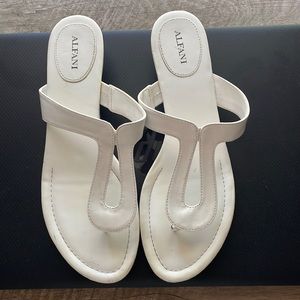 Cute short healed sandal